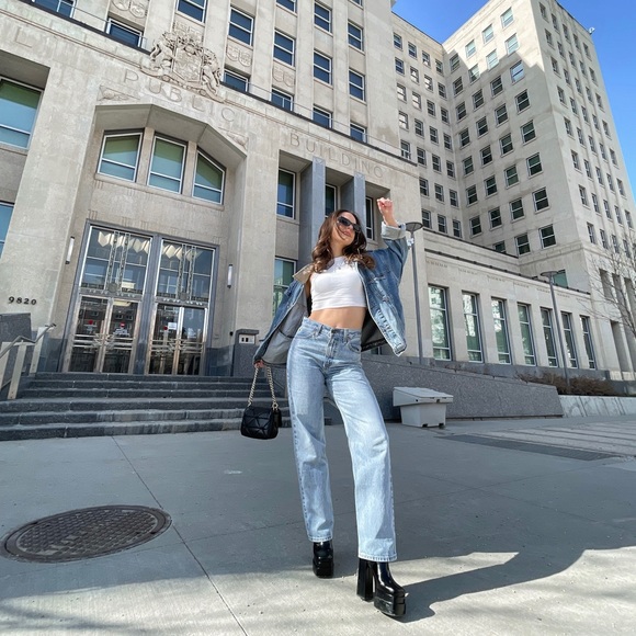 Meet your Posher, Emma - Picture 1 of 11